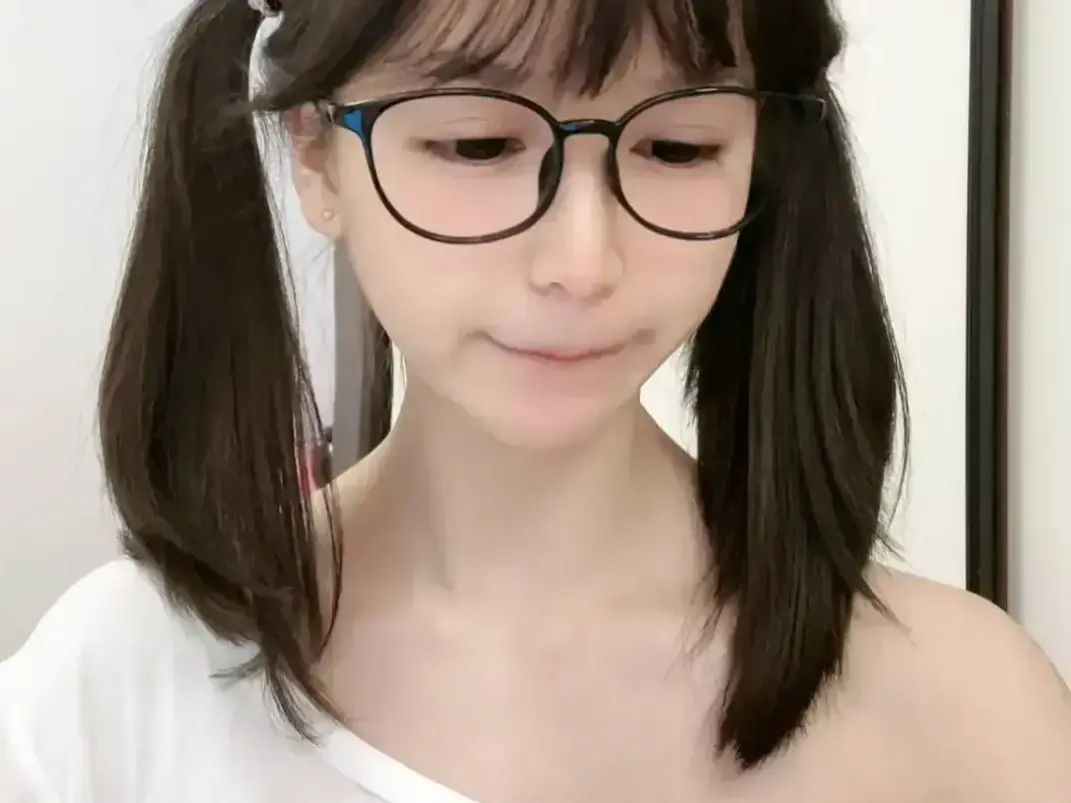 《萌小栖》天才交易员咯咯哒vlog无删减全集免费观看-萌小栖高清资源极速获取-完整版在线观看体验拉满