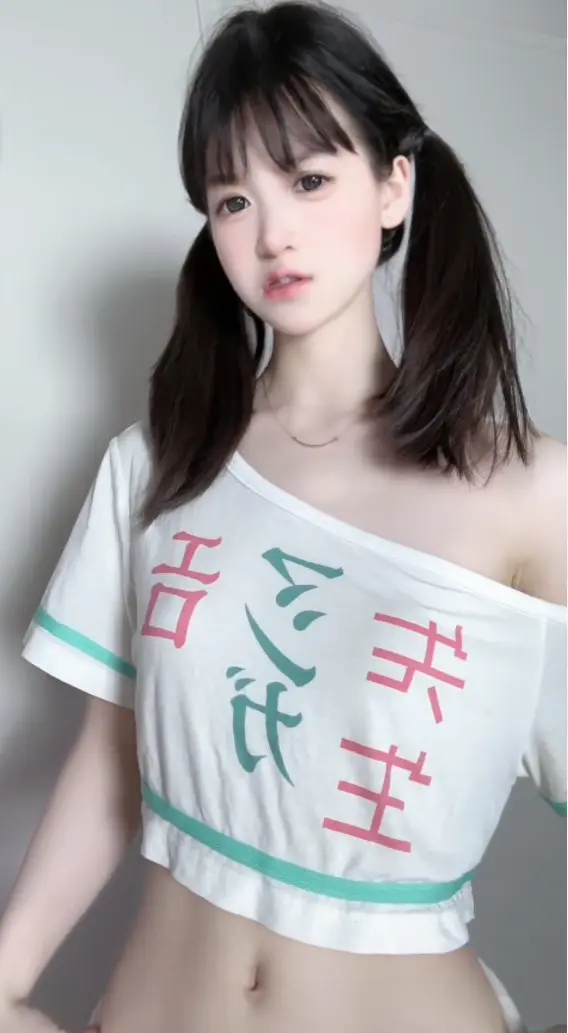 萌小栖-萌系写真全集-4K超清未删减-完整版在线观看